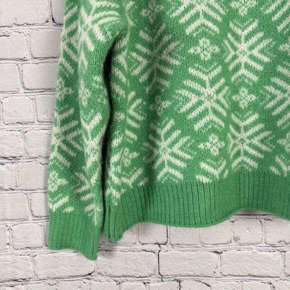 Old Navy Holiday Print Mock Neck Sweater In Green Snowflake Plus Size 2X - Picture 4 of 8